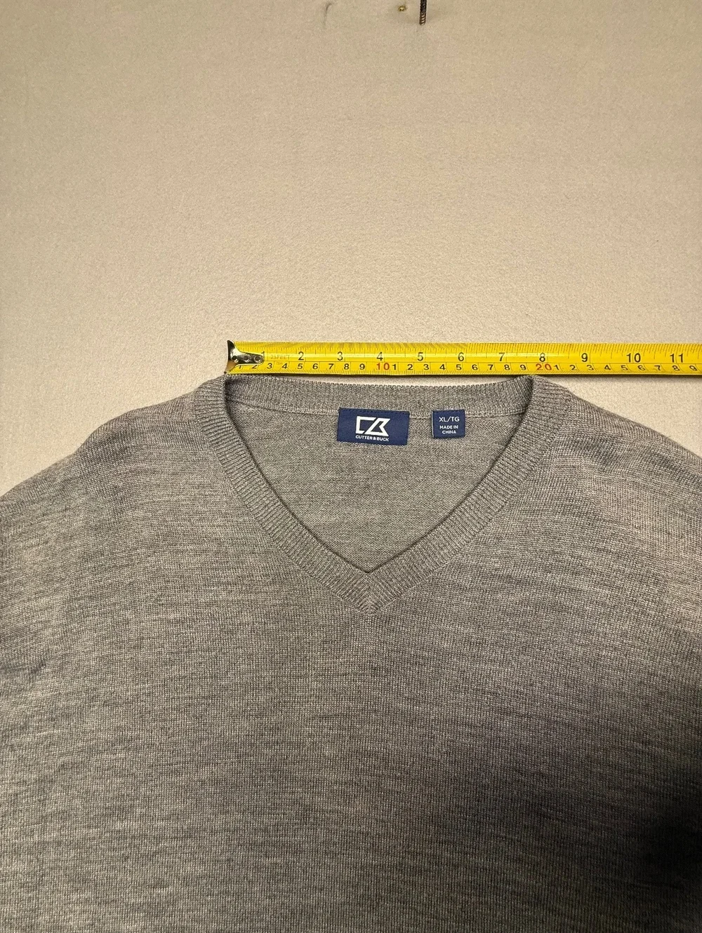 Cutter & Buck V-Neck Sweater Men XL Gray Classic Wool Pullo